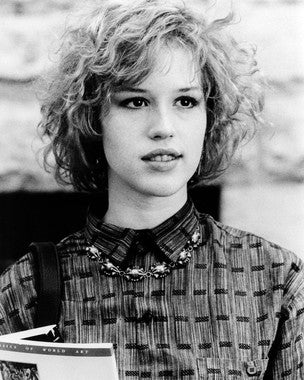 Vintage Molly Ringwald-inspired jewelry with retro Hollywood accessories for women