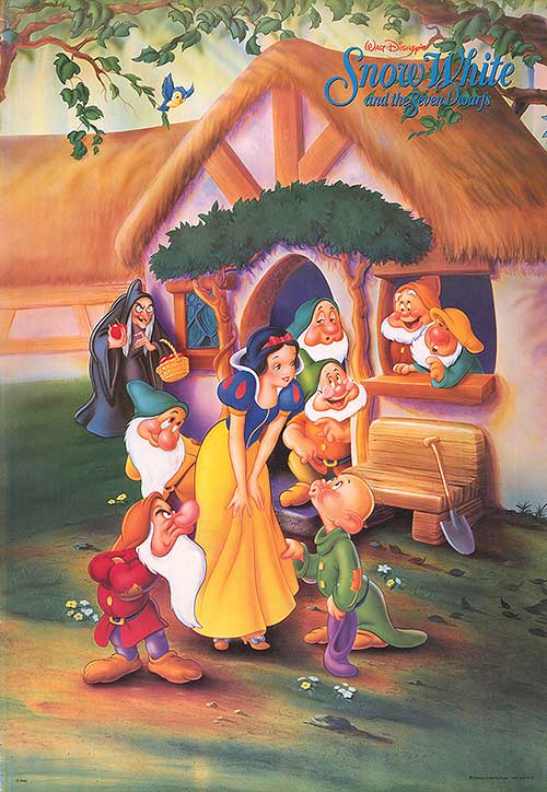 Snow White figurine with Seven Dwarfs in a whimsical setting