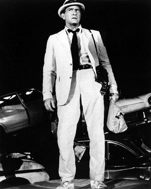 Darren McGavin as Kolchak investigating supernatural anomalies in the horror TV series