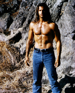 Lorenzo Lamas in action during a thrilling scene