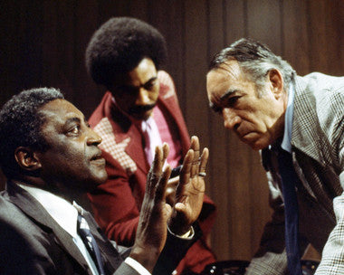 Front cover of Across 110th Street DVD showing Anthony Quinn in gritty police attire