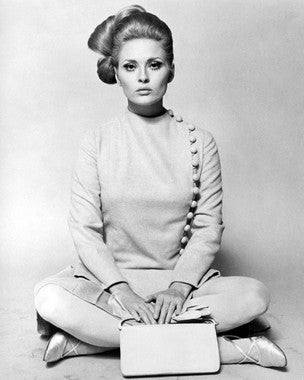Faye Dunaway signed photo showcasing her iconic style