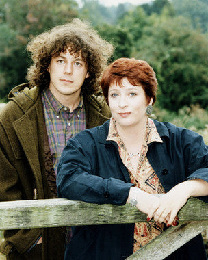 Jonathan Creek DVD box set with Alan Davies on the cover, perfect for mystery lovers.