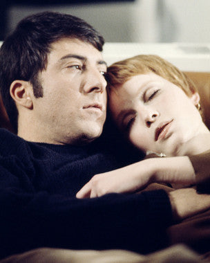 Dustin Hoffman and Mia Farrow in a romantic scene from John and Mary.