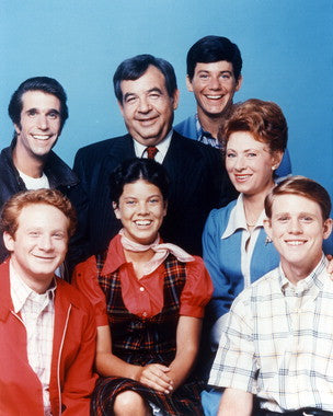 Nostalgic Happy Days collectible set featuring Anson Williams and Don Most, perfect for display.