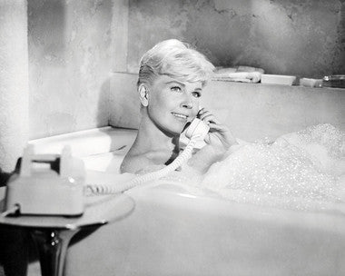 Cover of Pillow Talk DVD showcasing Doris Day and Rock Hudson in a romantic embrace.