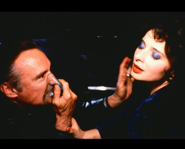 Blue Velvet collector's edition Blu-ray cover showcasing the iconic imagery