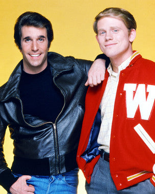 Cover of the Happy Days Complete DVD Set featuring iconic characters