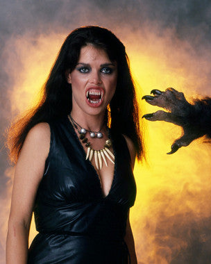 Cover of Howling by Elisabeth Brooks, showcasing its dark and mysterious theme.